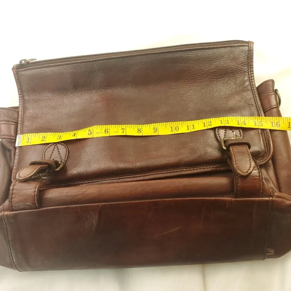 Mens Brown Leather Inner Compartments Pen Holder Zipped Pockets Messenger Bag